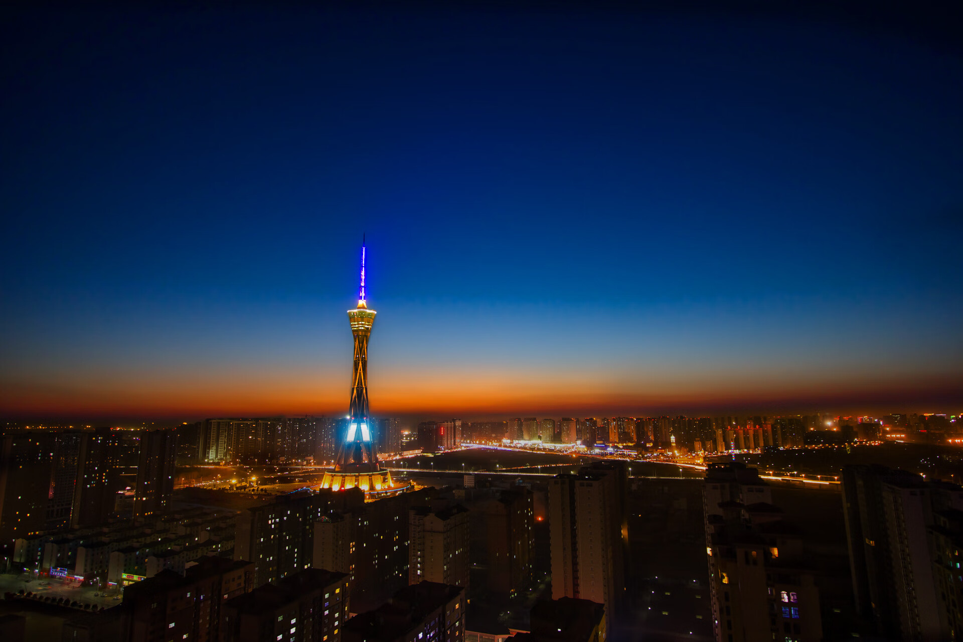 九游下载中心-法国青训计划加速,吸引大量年轻才俊加入,法国青训最好的是哪些俱乐部